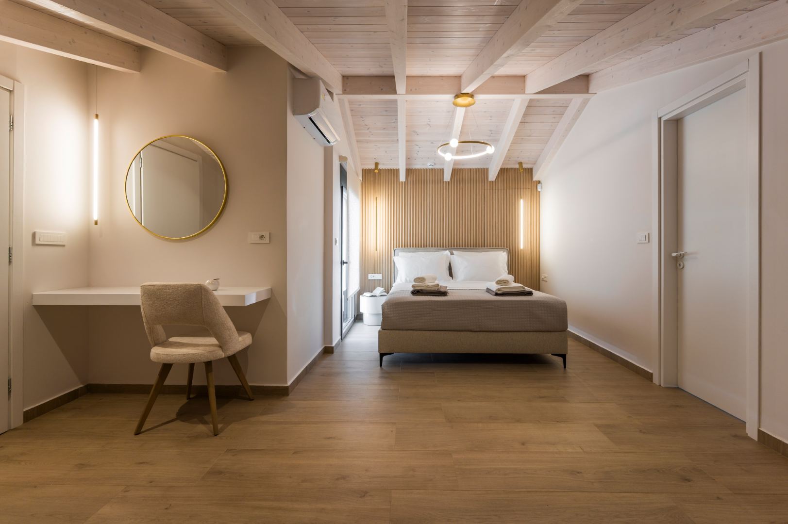 Orama Deluxe Residence