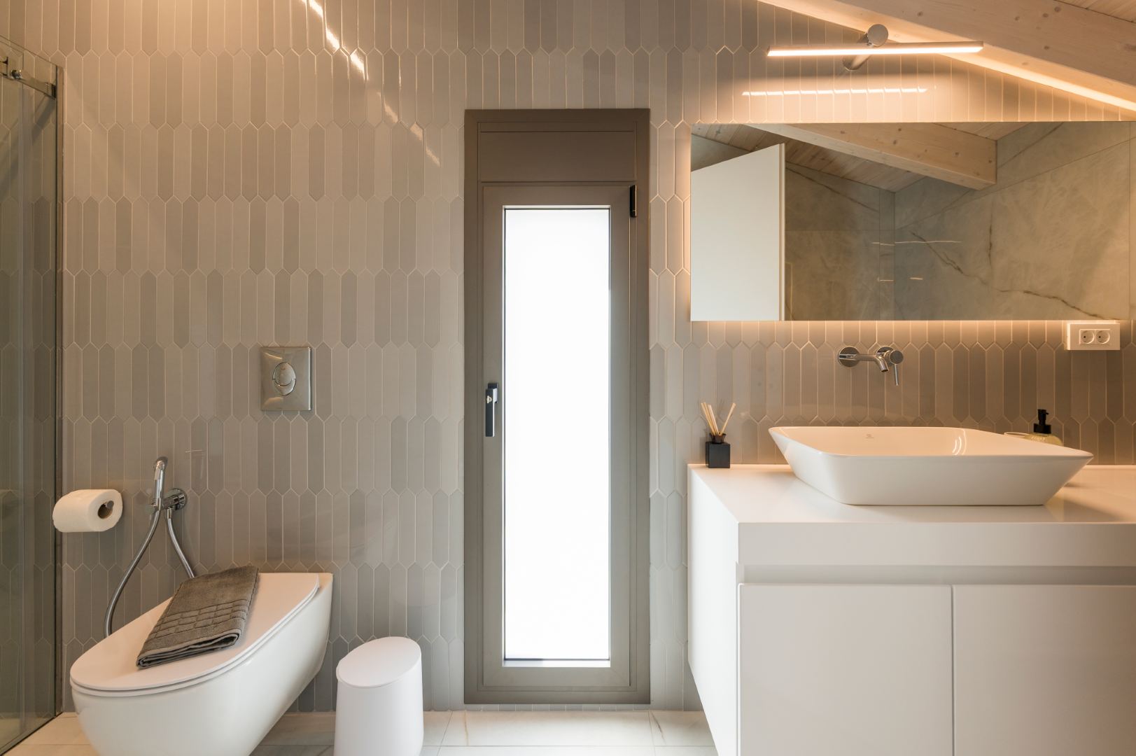 Orama Deluxe Residence