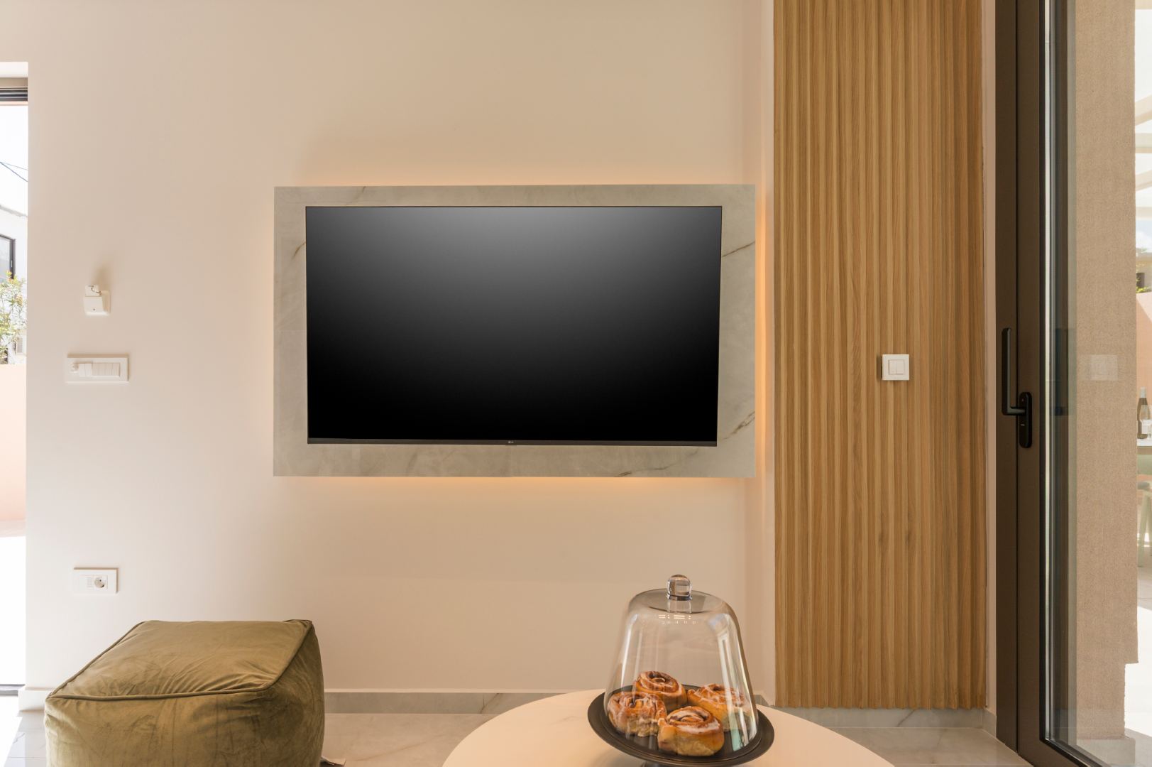 Orama Deluxe Residence