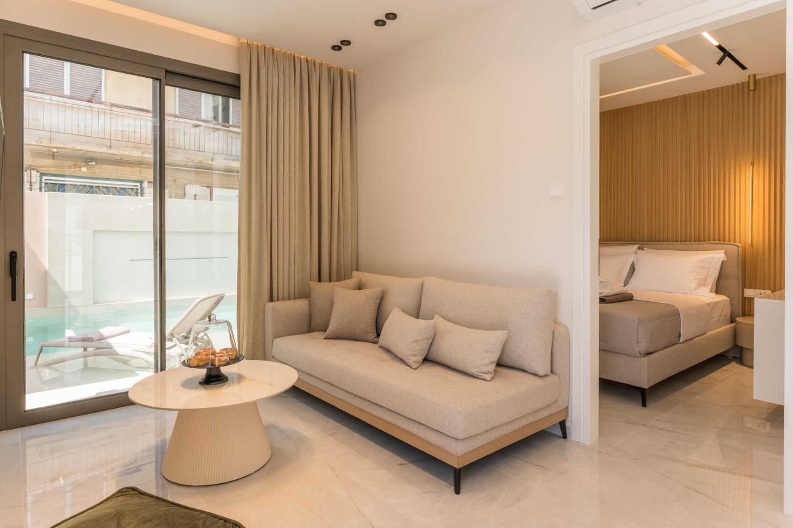 Orama Deluxe Residence