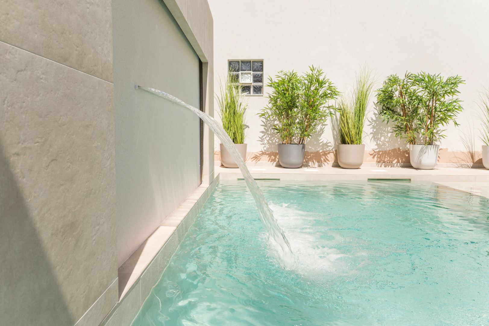 Orama Deluxe Residence