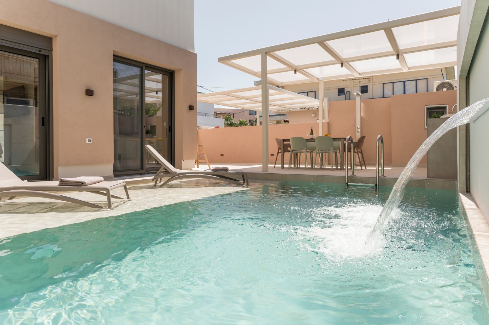 Orama Deluxe Residence